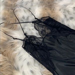 Plus Size Slip V-neck Red Lace Strappy Lingerie